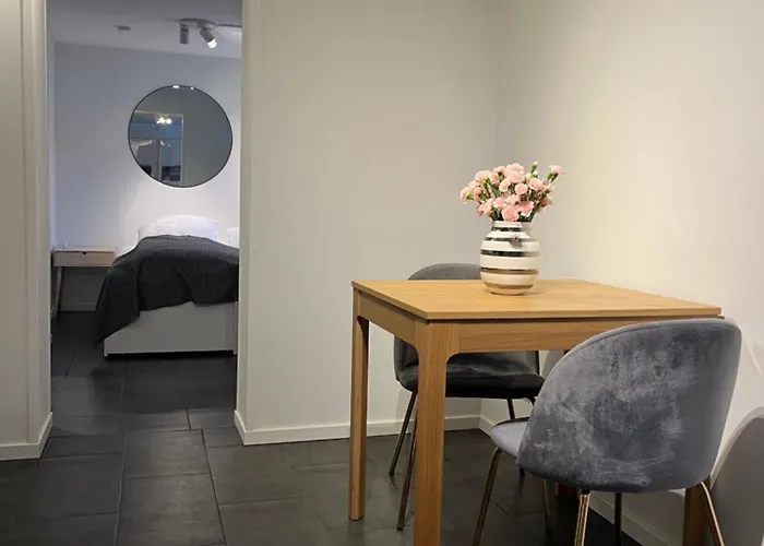 Newly Renovated Close To Center Lägenhet *